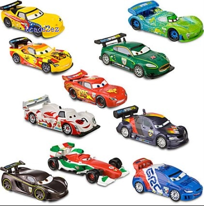 DISNEY CARS 2 DELUXE FIGURE PLAY SET 10 PC