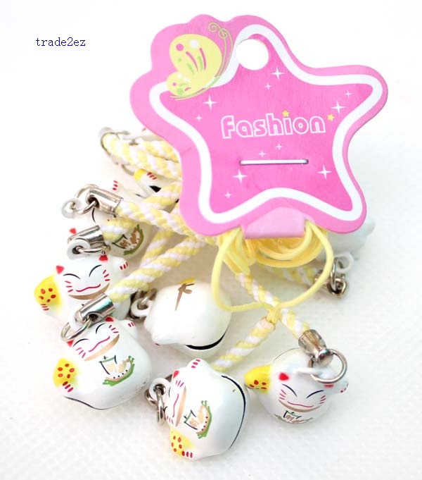 smile lucky cat ring bell