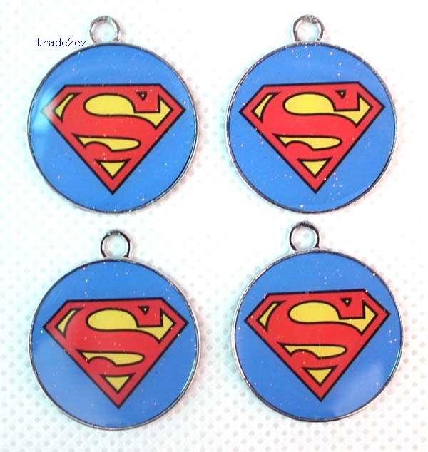 superman round pendant