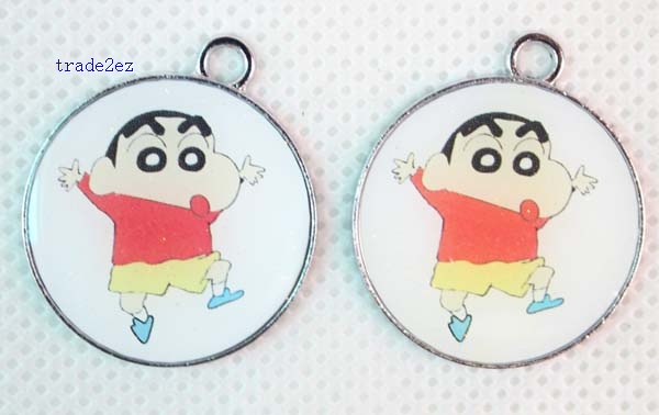 Crayon Shin-chan round pendant