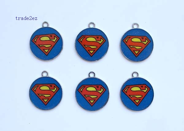 superman round pendant new